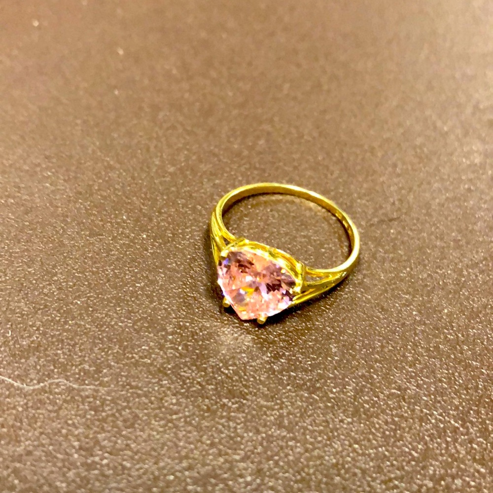 14k pink CZ heart shaped ring 2.27 grams